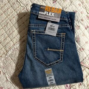 Ariat 28 S. NWT. Perfect rise, boot cut jean. Comfortable, well made jeans.